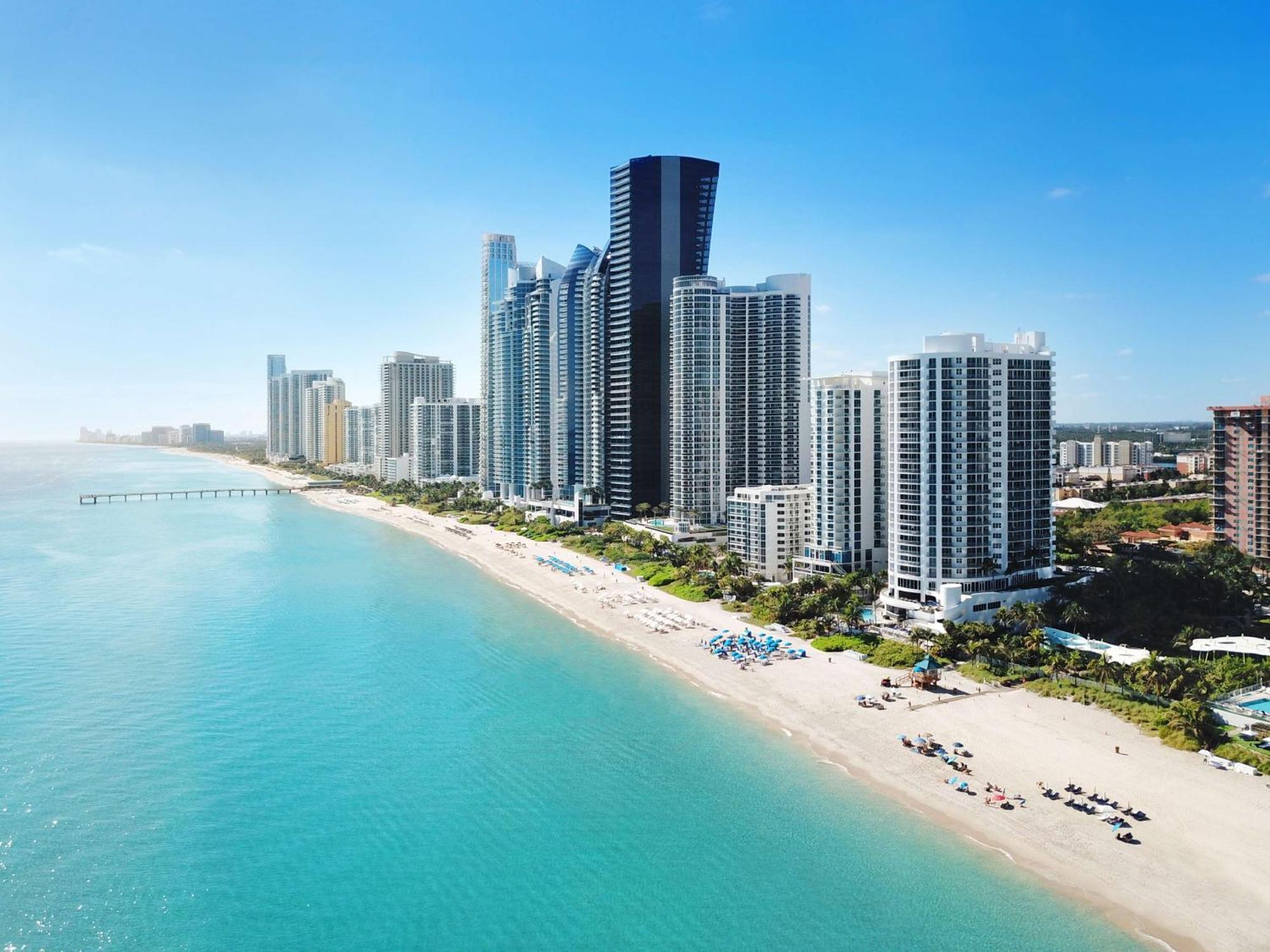 ОТЕЛЬ DOUBLETREE BY HILTON OCEAN POINT RESORT - NORTH MIAMI BEACH САННИ  АЙЛЕС, FL 4* (США) - от 19151 RUB | NOCHI